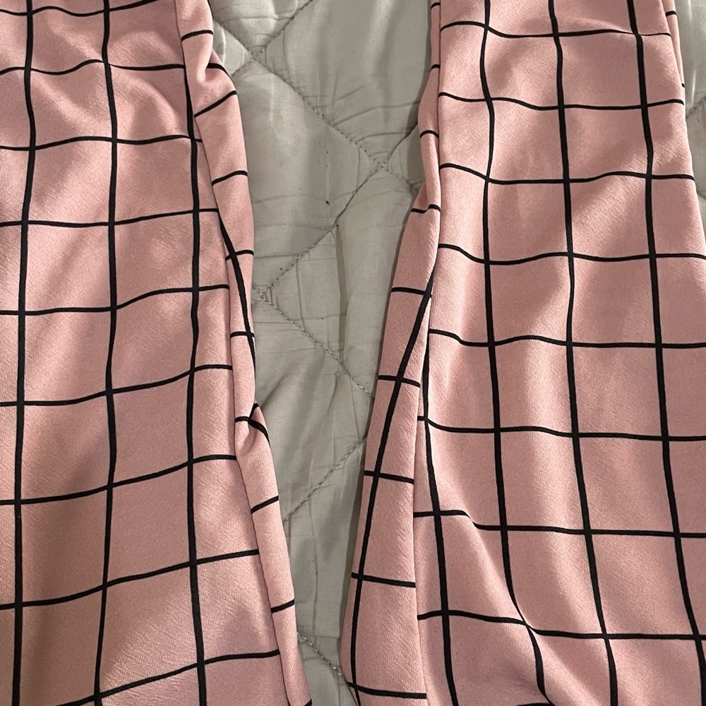 Pink Grid Pattern Pants - Picture 5 of 8